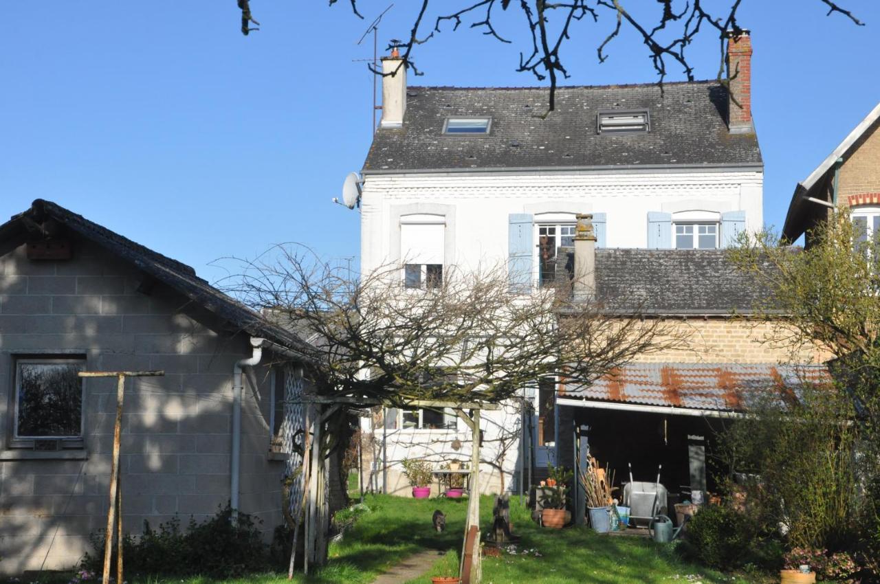 La Pie Grieche Bed & Breakfast Lucquy Exterior foto